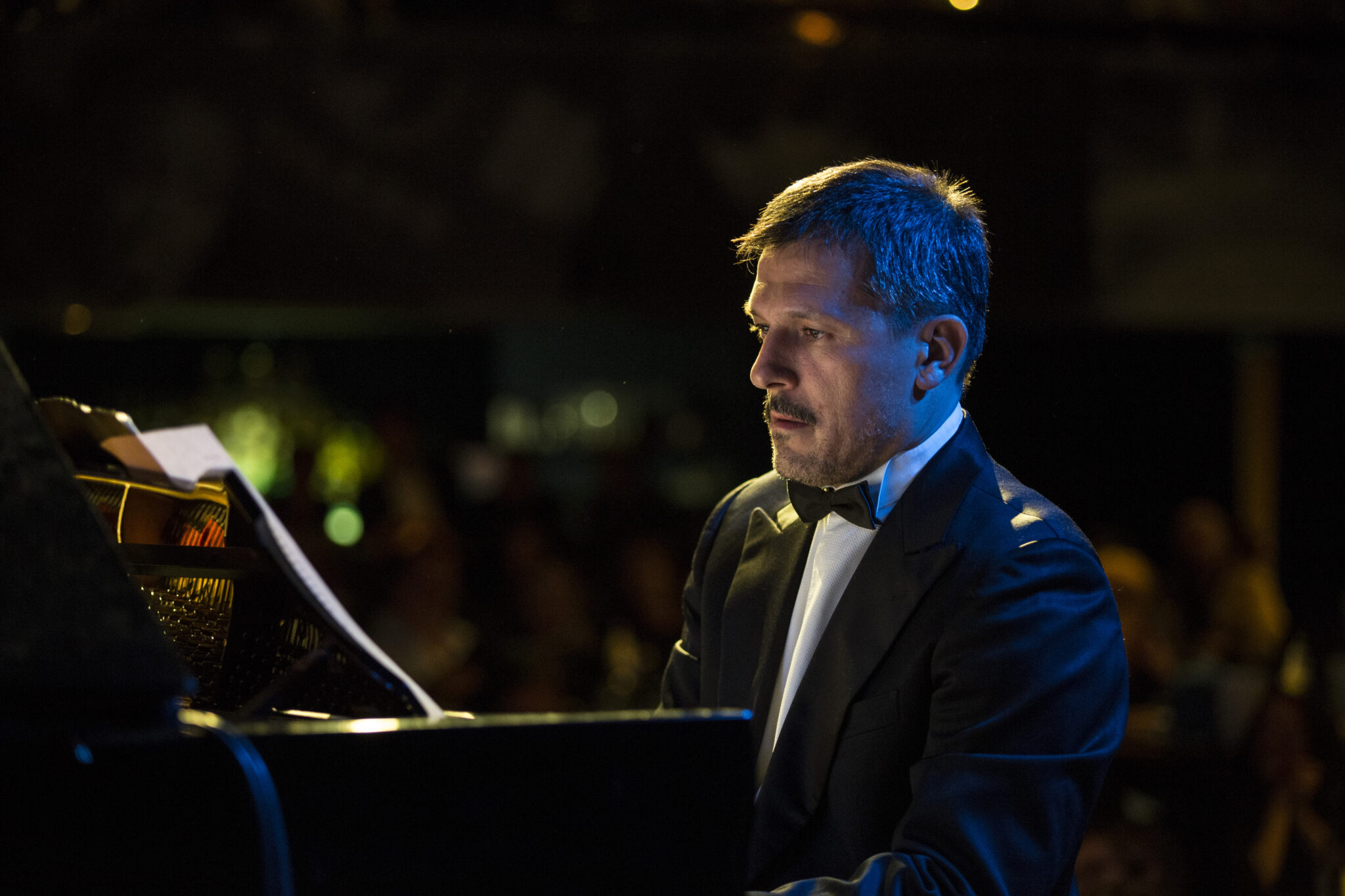 Christian Schmitz al pianoforte, foto di Luca Rossato